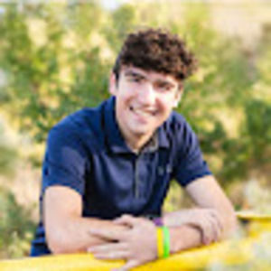 Meet your Posher, Ethan